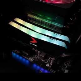 PNY XLR8 16Go DDR4 (2x 8Go) RAM DIMM 3200MHz (MD16GK2D4320016XRGB) - vue en situation