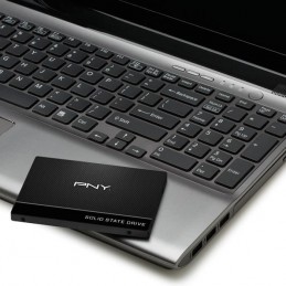 PNY CS900 SSD 960Go SATA3 6Gbs 2.5'' - 7mm (SSD7CS900-960-PB) - vue en situation