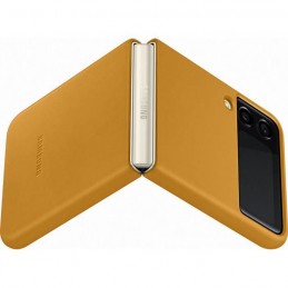 SAMSUNG Coque en cuir Moutarde pour Smartphone Samsung Z Flip3 - vue de dos trois quart
