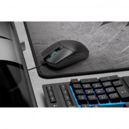 CORSAIR KATAR PRO Noir Souris Optique Gamer LED RGB - 12400Dpi (CH-930C011-EU) - vue en situation