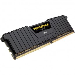CORSAIR Vengeance LPX 16Go DDR4 (2x 8Go) RAM DIMM 3200MHz CL16 (CMK16GX4M2E3200C) - vue de 3/4