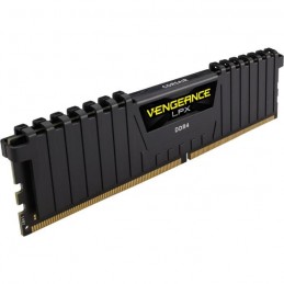 CORSAIR Vengeance LPX 16Go DDR4 (2x 8Gb) RAM DIMM 3600MHz CL18 (CMK16GX4M2D3600C) - vue de trois quart